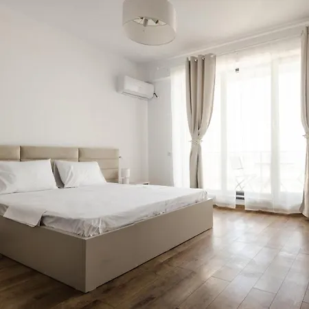 Frontalview - Heaven Studio - Beach Residence Mamaia Apartament